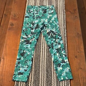 Lululemon Wunder Train 23” Size 6